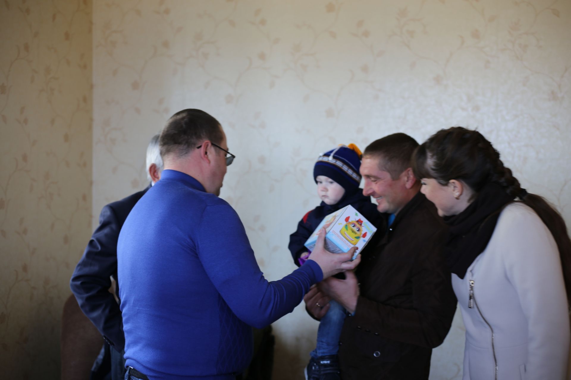 Фоторепортаж: В Алексеевском районе состоялось торжественное заселение 18-квартирного дома