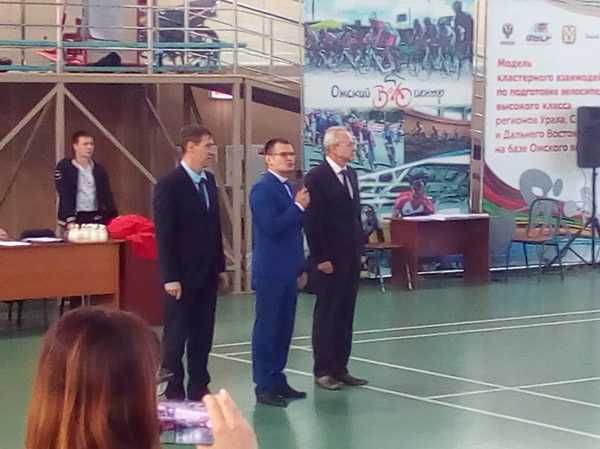 Алексеевские спортсмены выступили на Всероссийском турнире по бадминтону в Омске