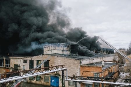 В Набережных Челнах локализован пожар на складе