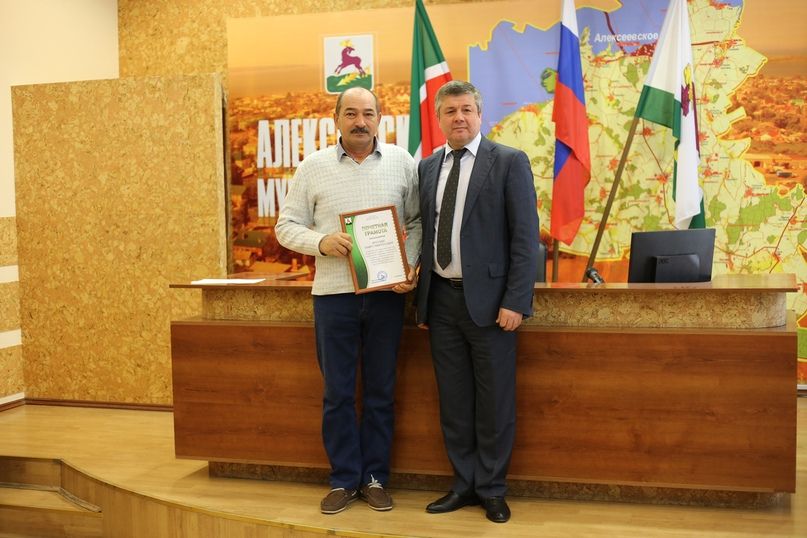В преддверии своего профессионального праздника водители Алексеевского района удостоились наград