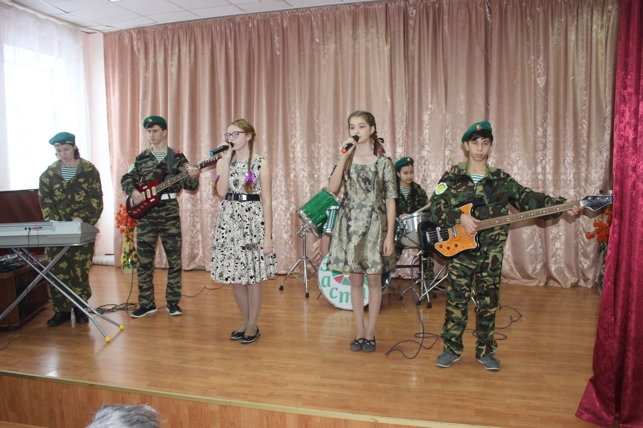 Фоторепортаж: Около сотни школьников из Татарстана приехало в Билярск