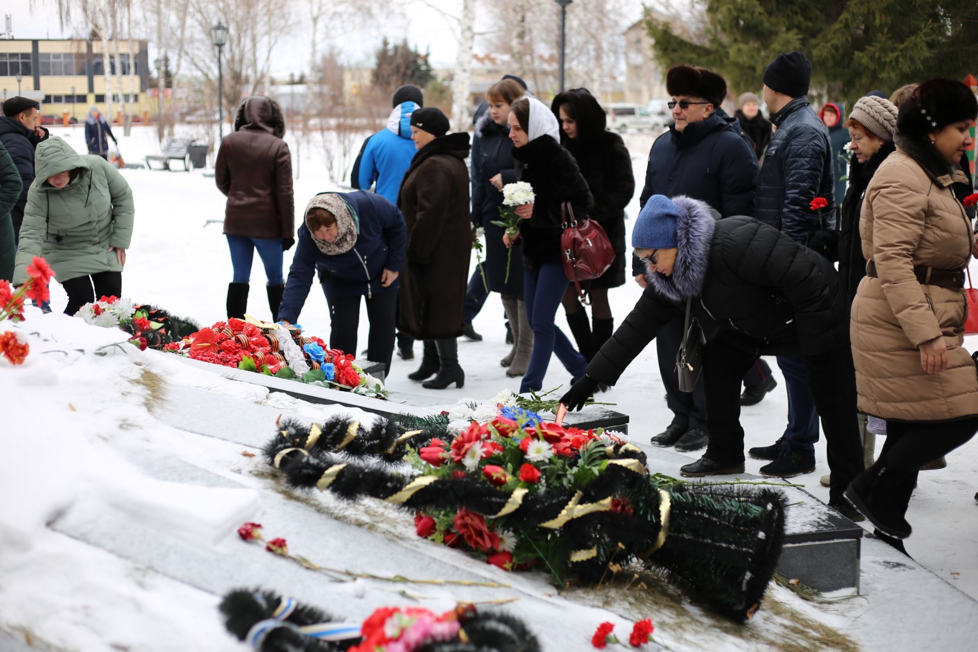 В День неизвестного солдата алексеевцы возложили цветы в парке Победы