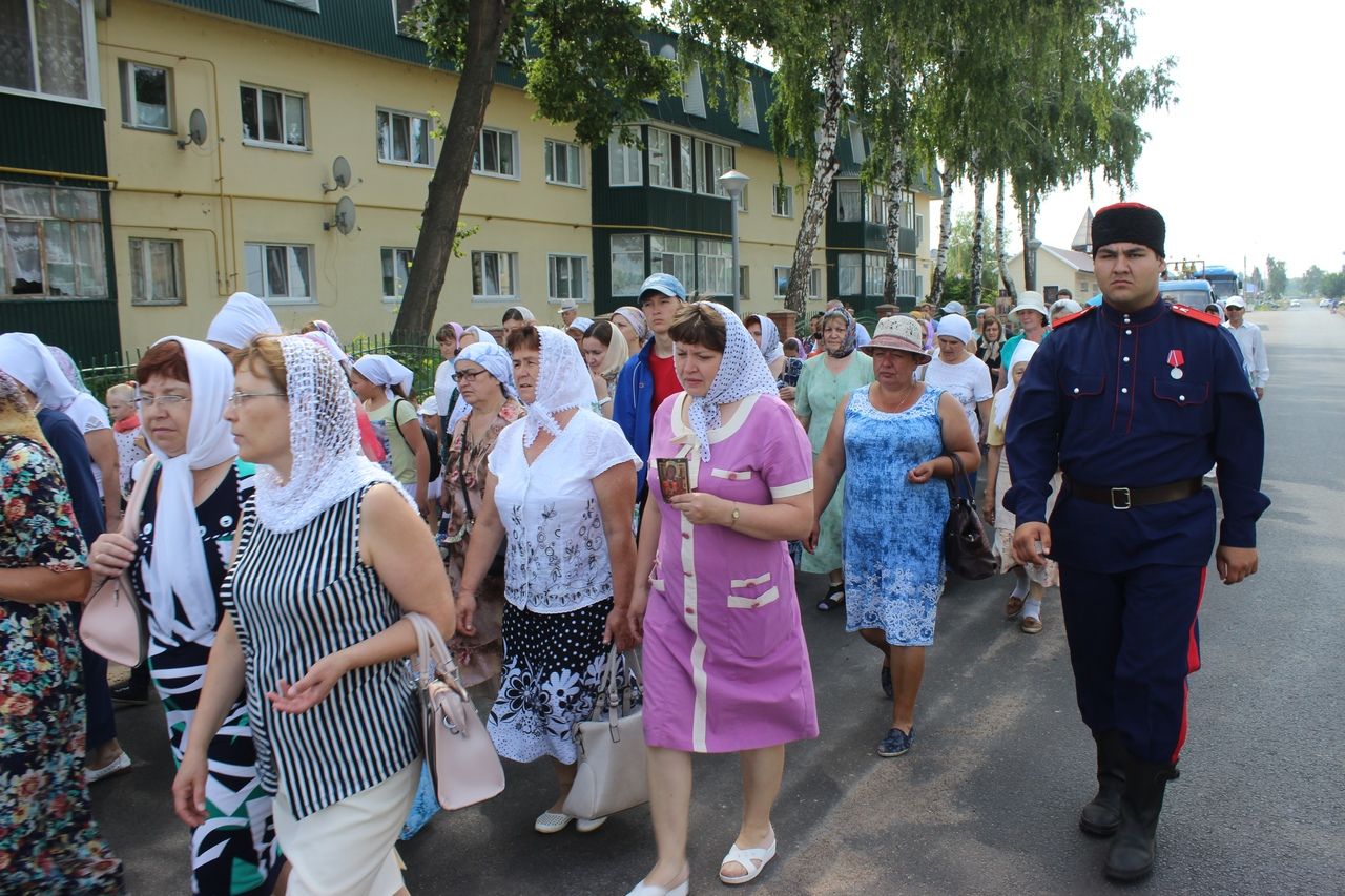 Алексеевцы празднуют 202-летие обретения иконы Ахтырской Божией Матери