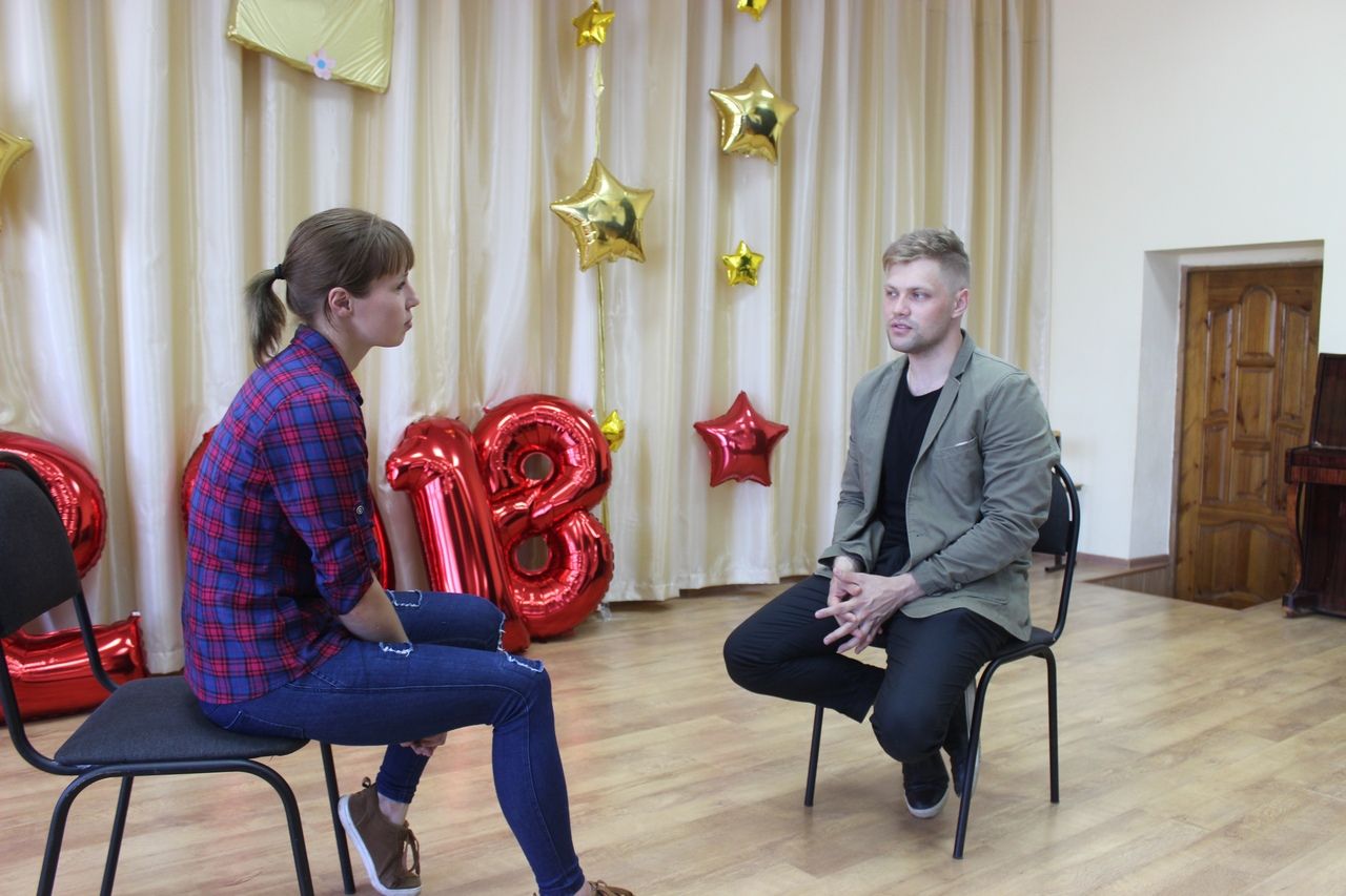 Актёр Сергей Батаев дал интервью алексеевским кинематографистам