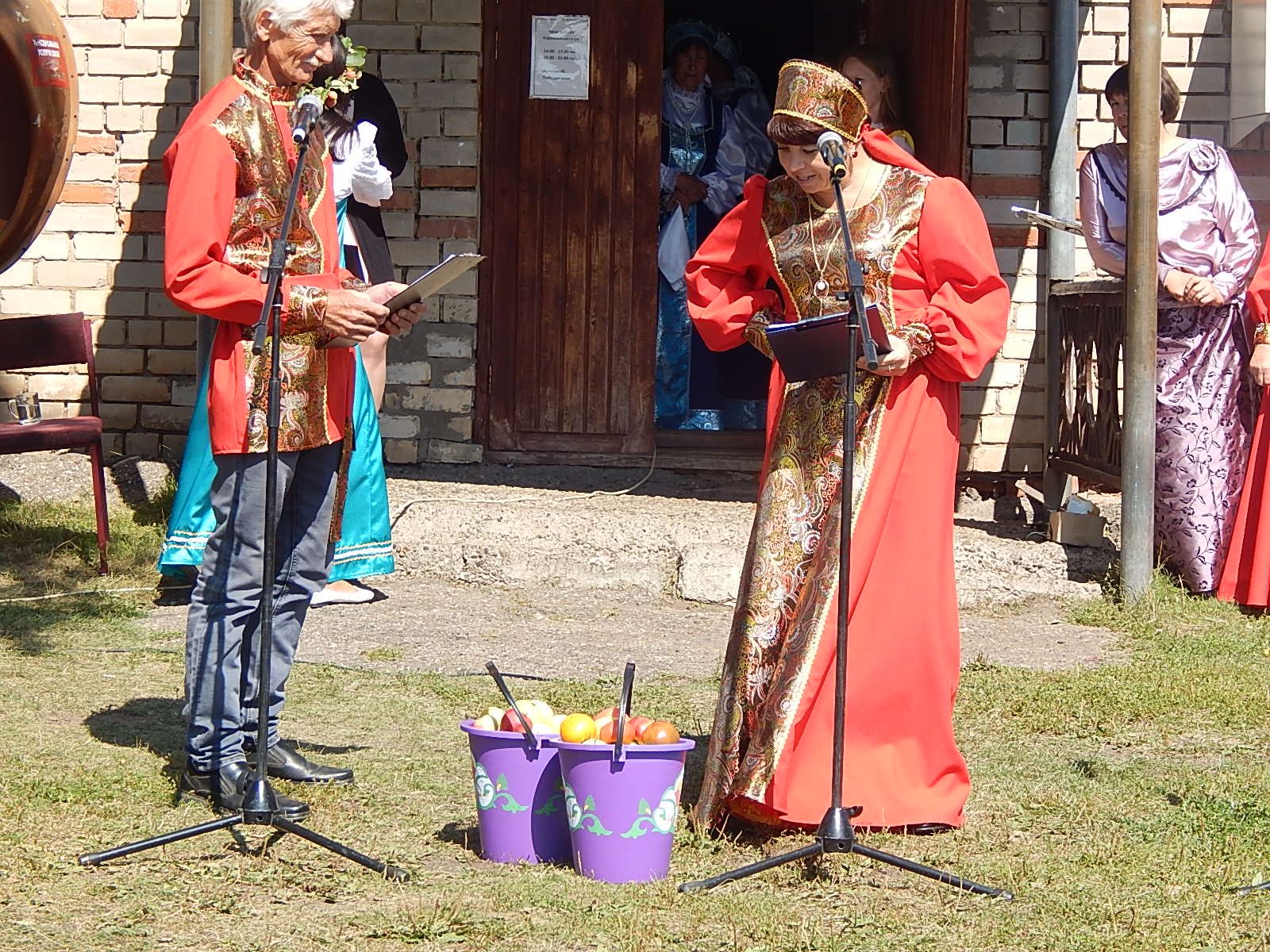 В Караваево состоялся праздник "Яблочный спас"