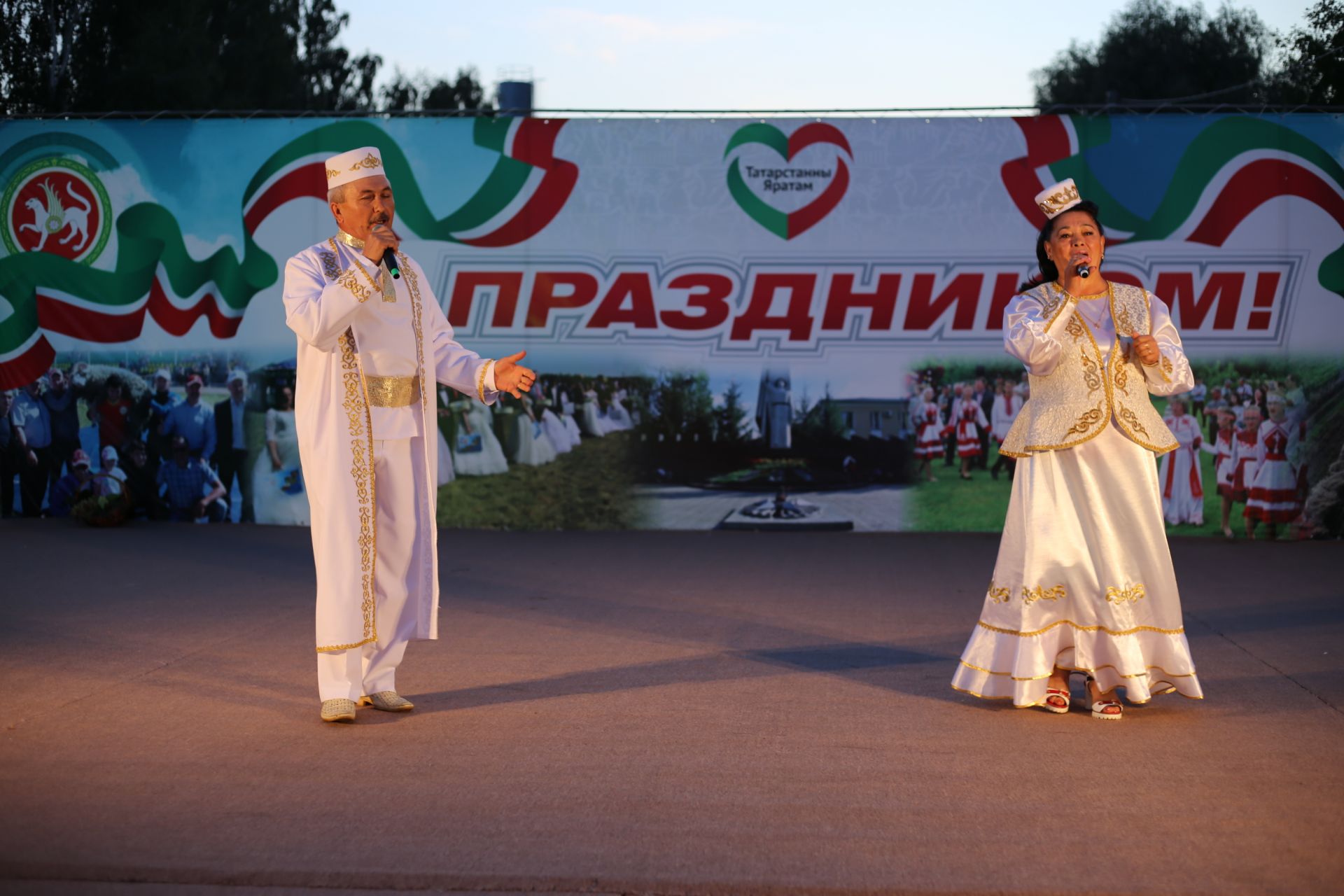 Феерично, ярко и красочно прошло 310-летие поселка и Дня Республики в Алексеевском!