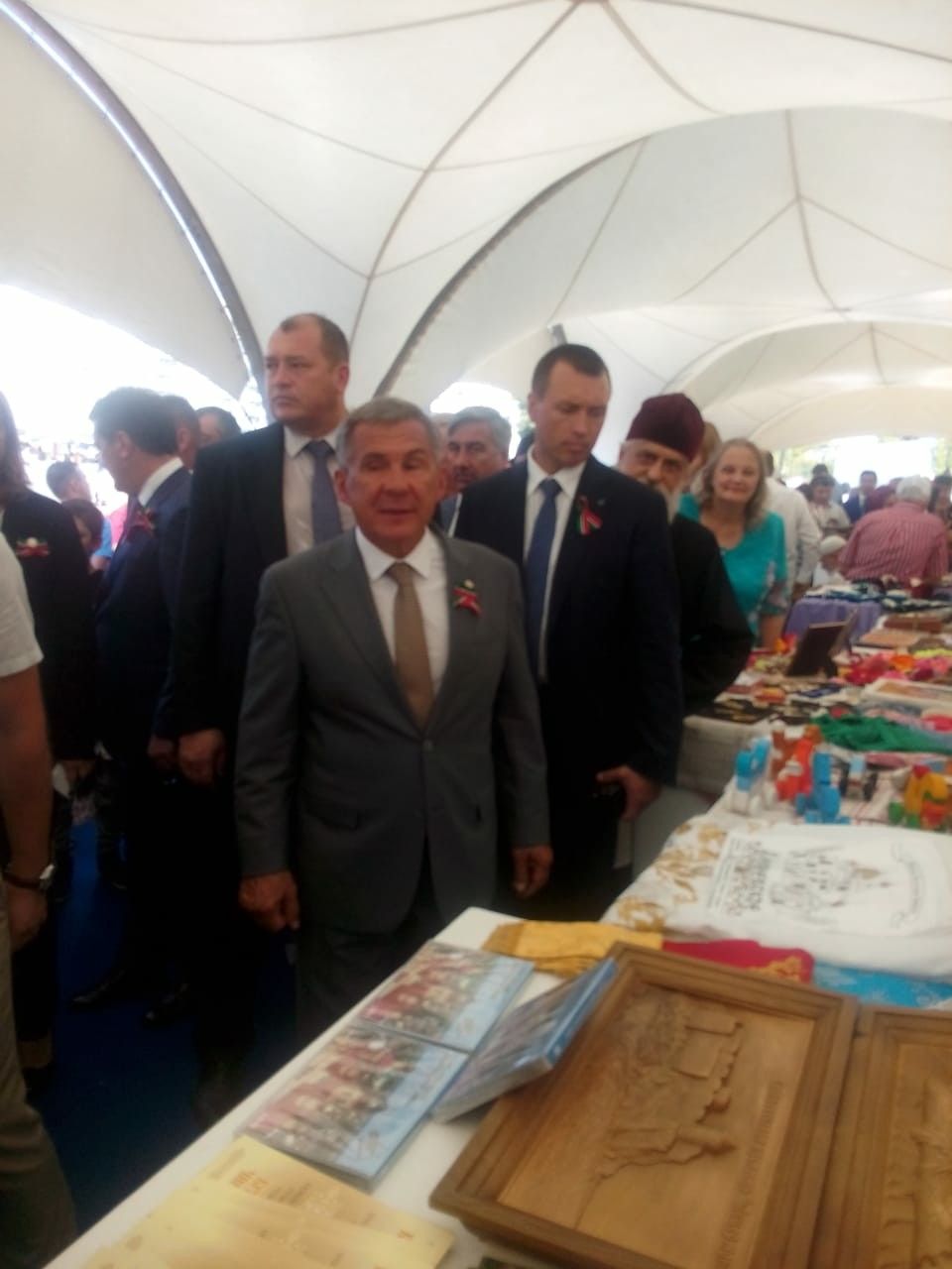 Президент Республики Татарстан оценил мастерство алексеевских умельцев