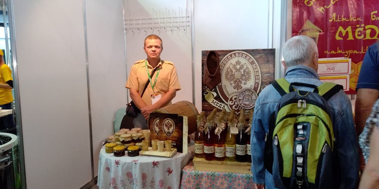 Алексеевский пчеловод представляет республику на международном конгрессе пчеловодов.