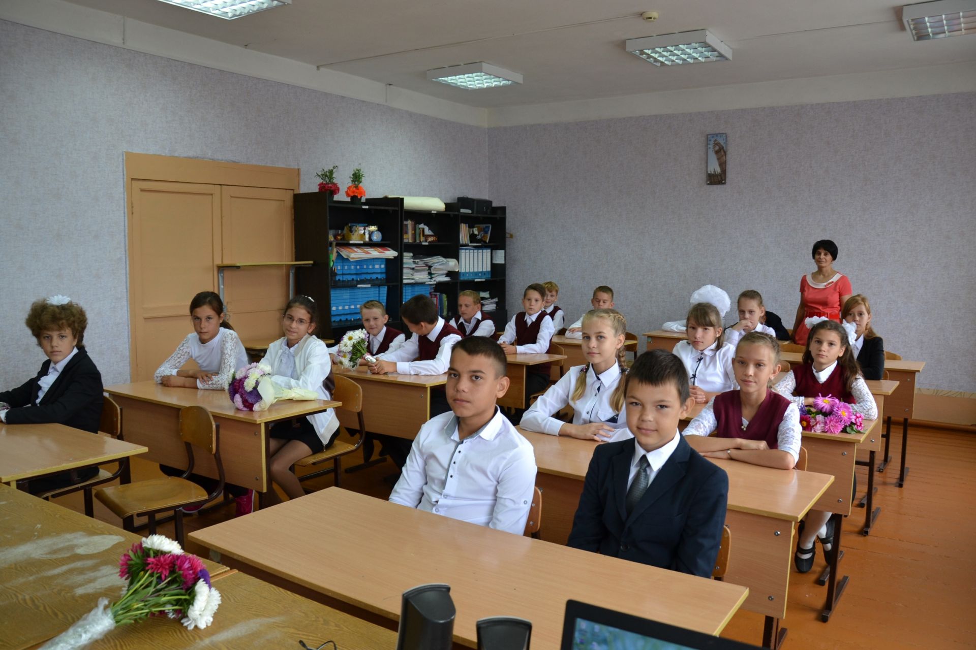 Насыщенно и ярко прошел День знаний в Билярской школе