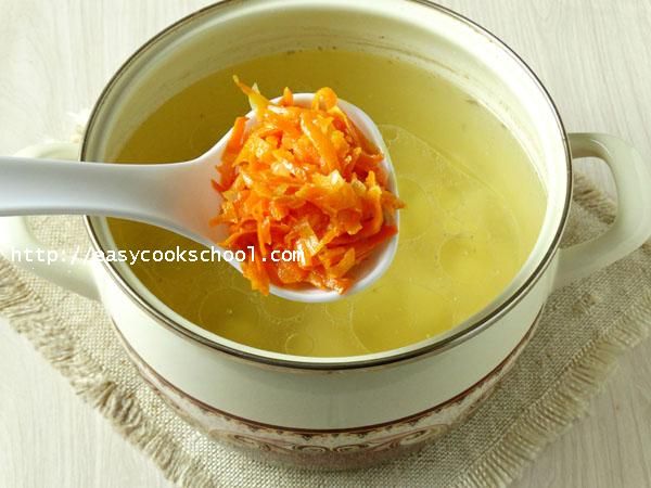 Суп с сырными рулeтиками