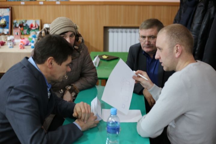 В Левашево на итоговой сессии сельского поселения жители посетовали на плохое качество воды