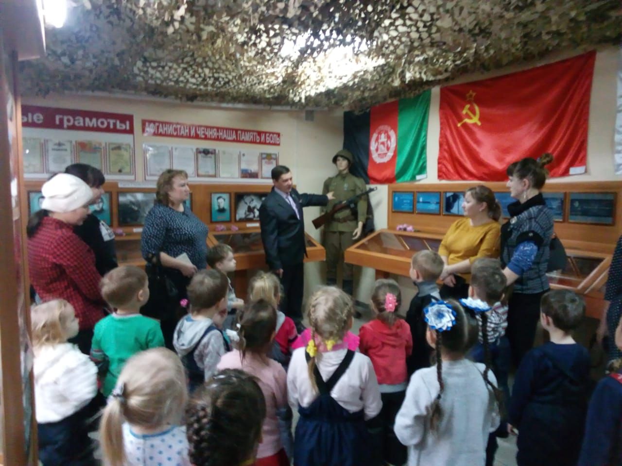 Воспитанники детсада №4 «Березка» сходили на экскурсию в Музей боевой славы