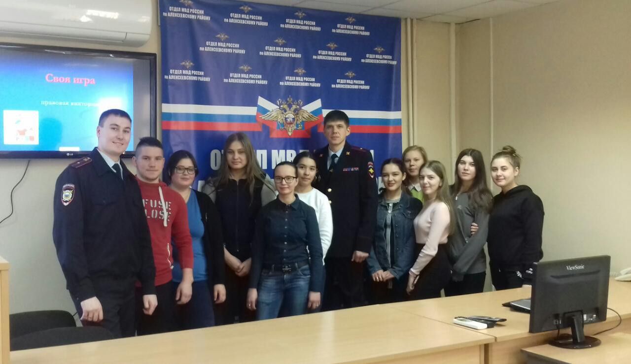 В рамках акции «Студенческий десант» общественники провели экскурсию для студентов Алексеевского Аграрного Колледжа