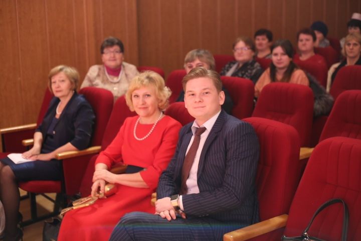 Работники культуры Алексеевского района провели концерт в честь Анны Трошиной