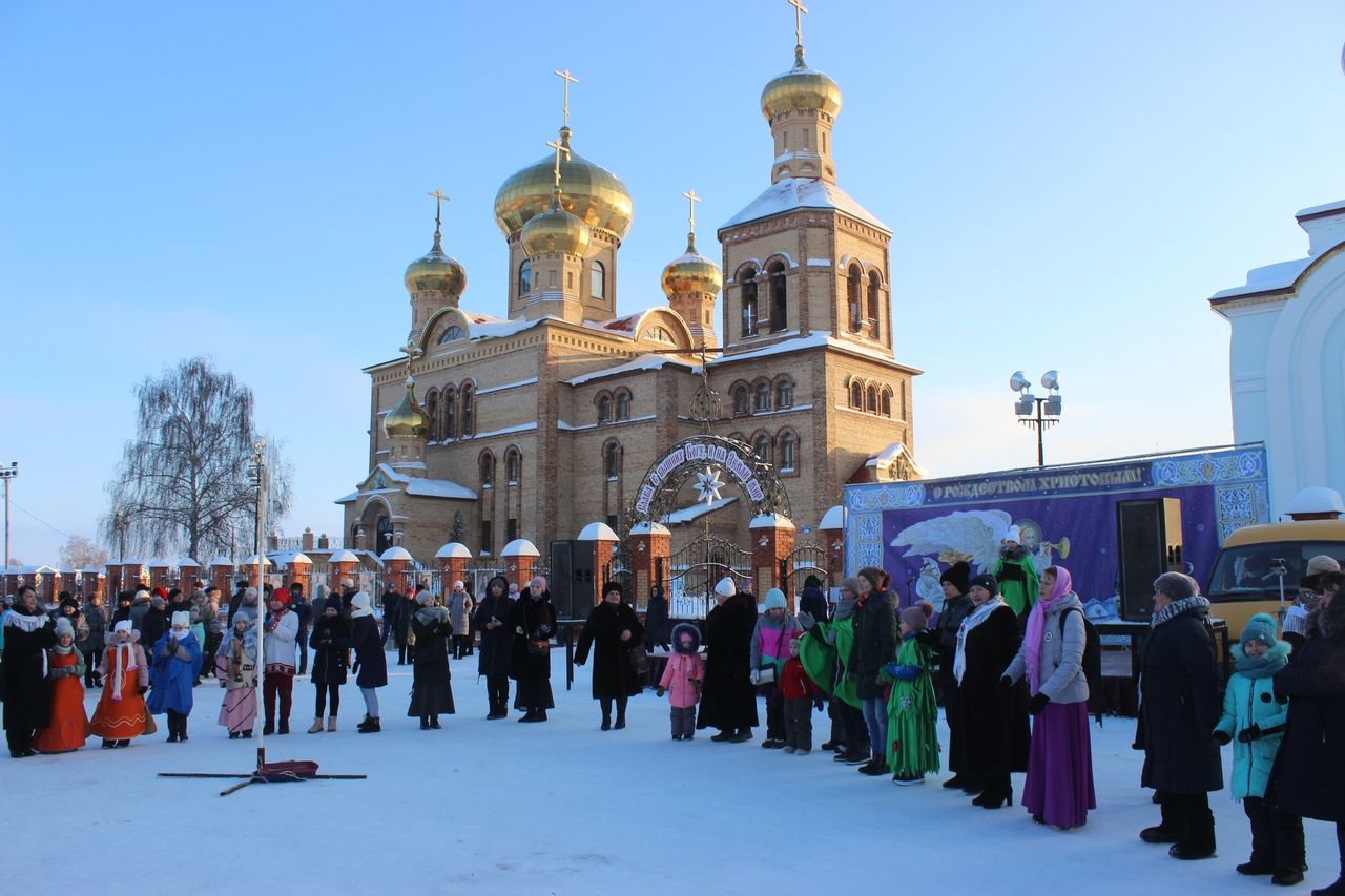 Фоторепортаж: праздник Рождества Христова в Алексеевском