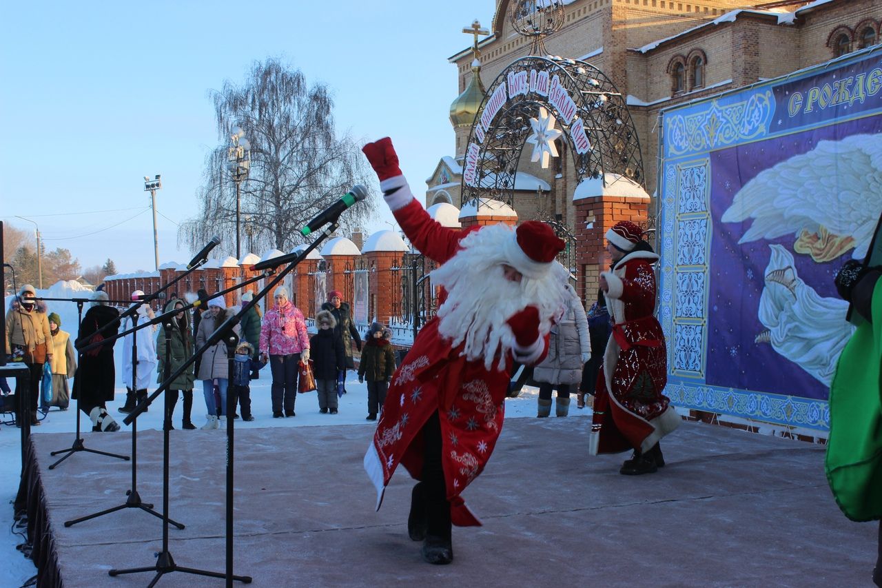 Фоторепортаж: праздник Рождества Христова в Алексеевском