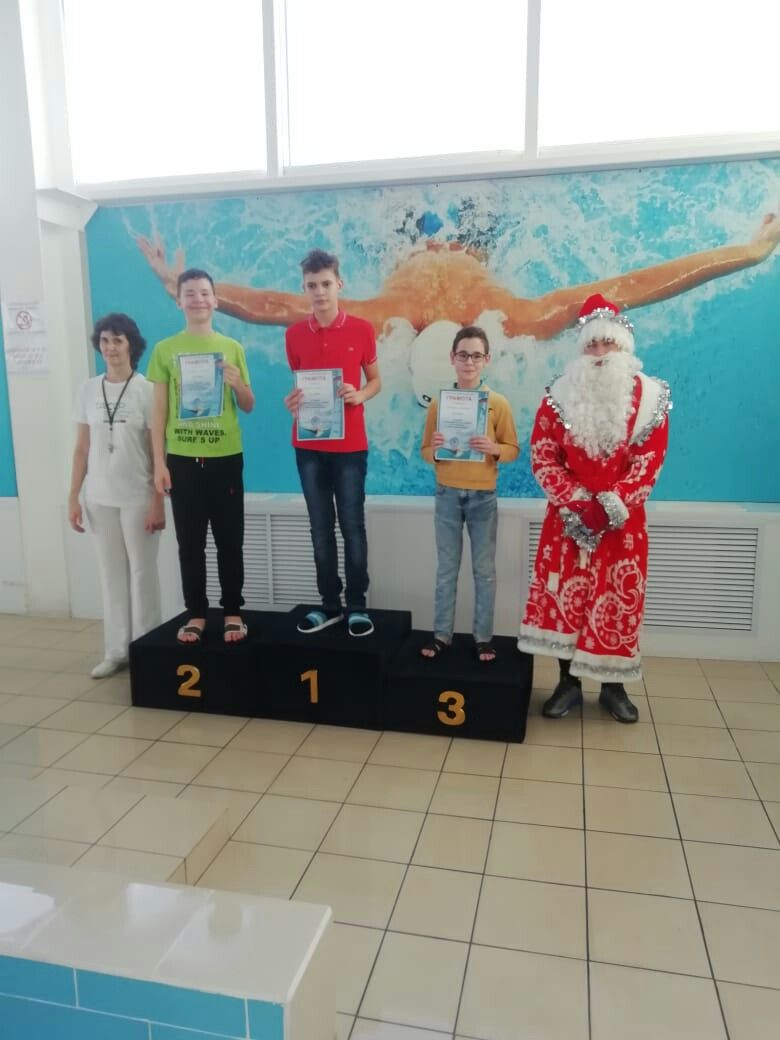 Пловцы из Алексеевского стали победителями заплывов в Чистополе