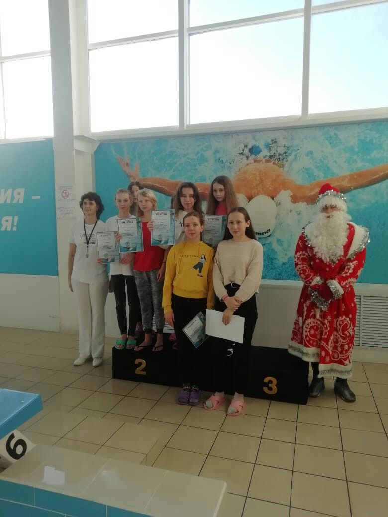Пловцы из Алексеевского стали победителями заплывов в Чистополе