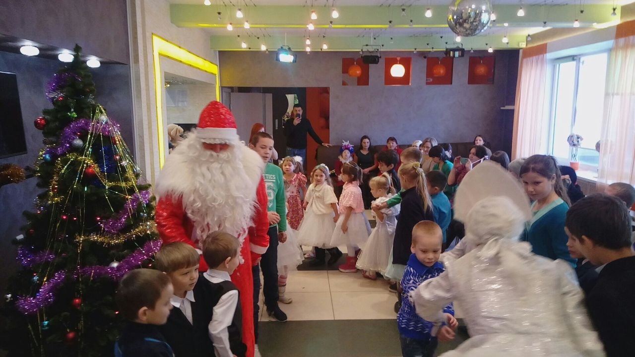В Алексеевском прошла благотворительная елка для многодетных семей