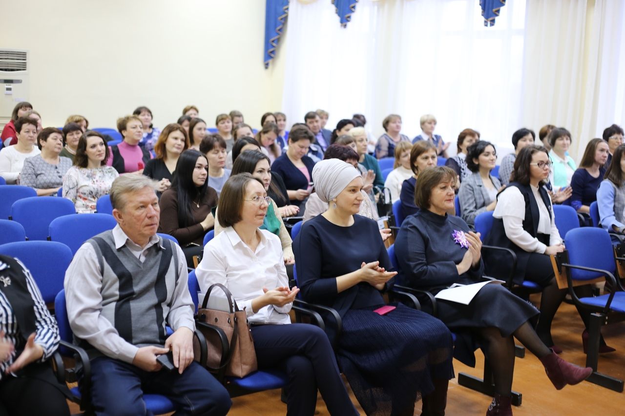 Во второй школе Алексеевского стартовал районный конкурс «Учитель года»