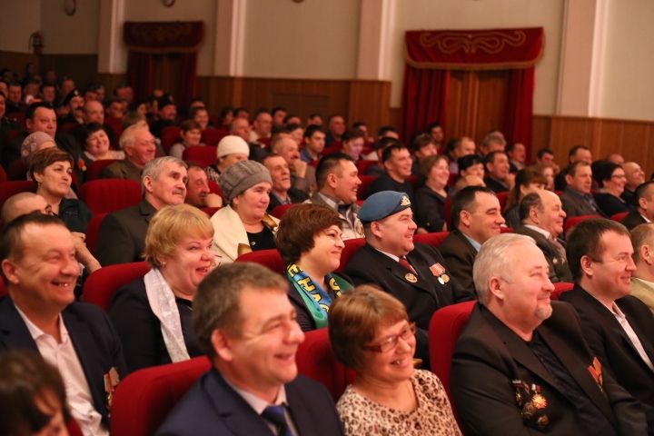 Фоторепортаж: Концерт группы «Голубые береты» стал подарком Алексеевским воинам-интернационалистам