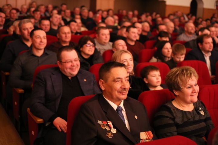 Фоторепортаж: Концерт группы «Голубые береты» стал подарком Алексеевским воинам-интернационалистам