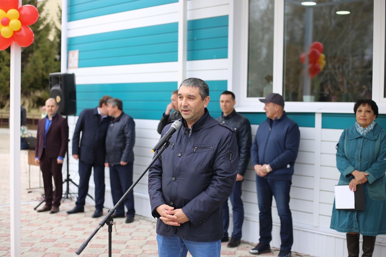 Фоторепортаж: В Алексеевском после капитального ремонта открыли плавательный бассейн