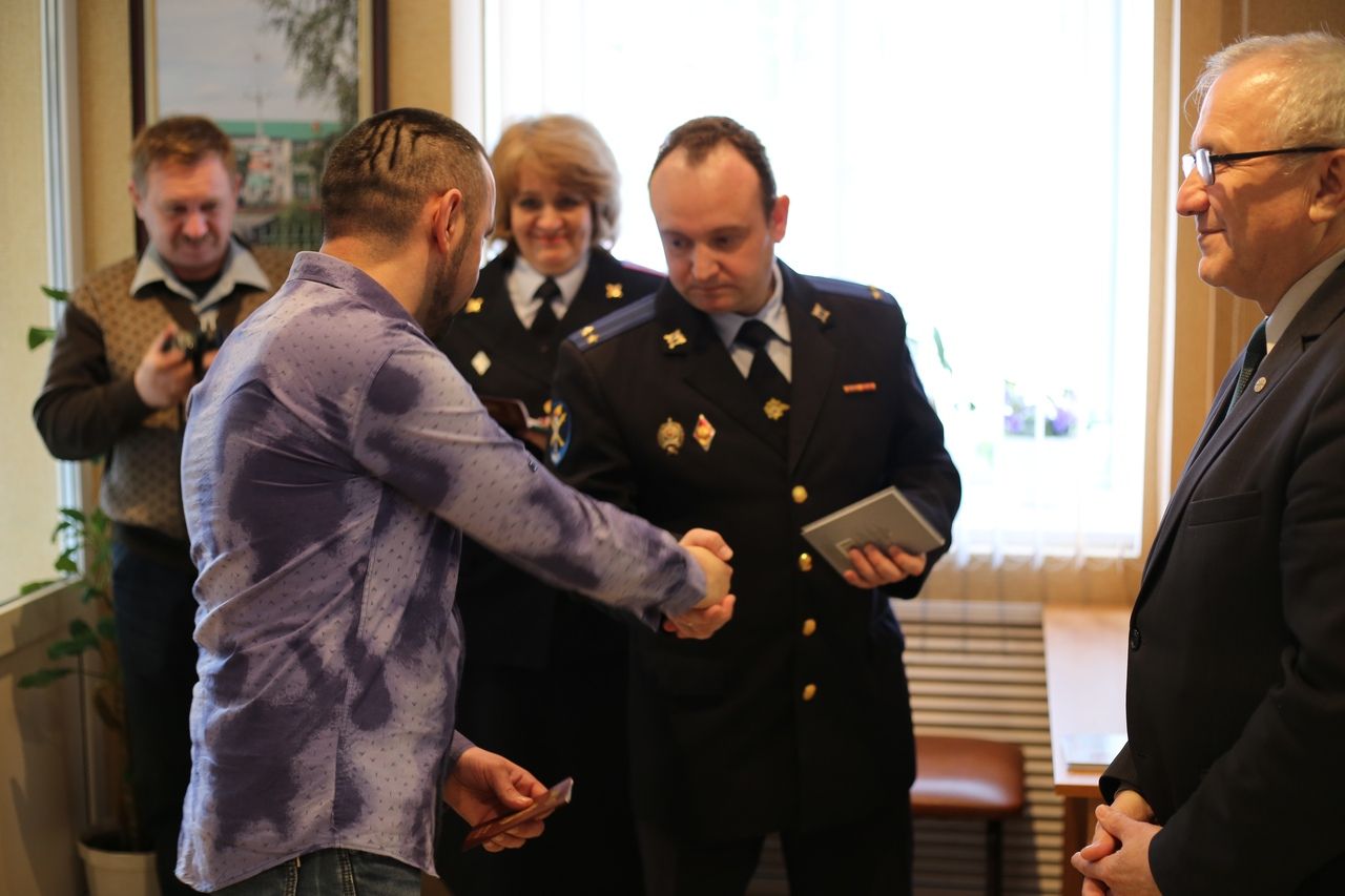 В Алексеевском районе 10 человек получили гражданство Российской Федерации