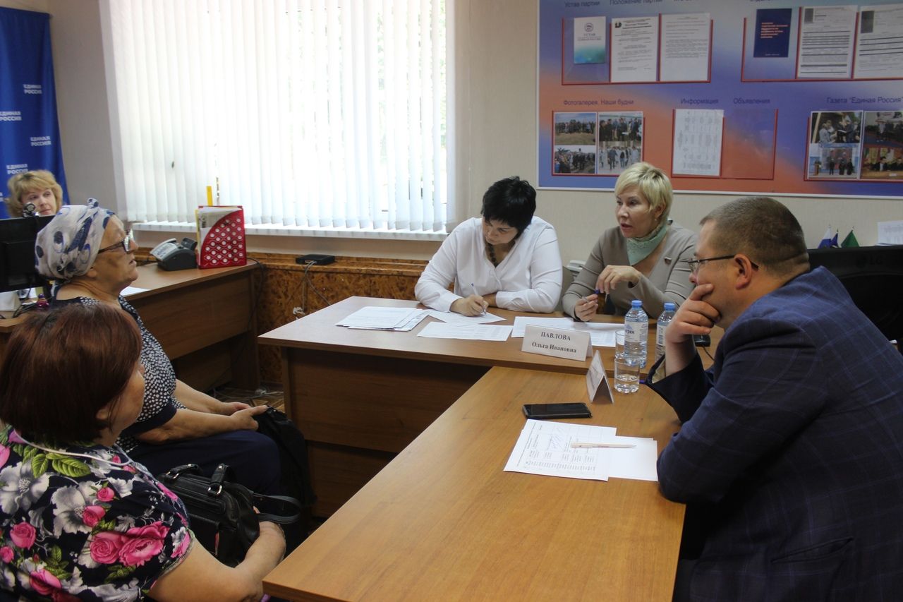 Депутат Государственной Думы рассказала алексеевцам о программе по развитию села и провела прием граждан