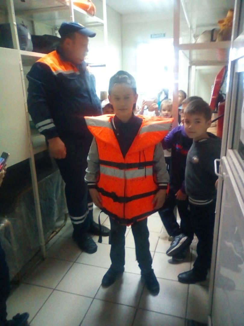 Фоторепортаж:  дети из Алексеевского узнали о непростой работе спасателей