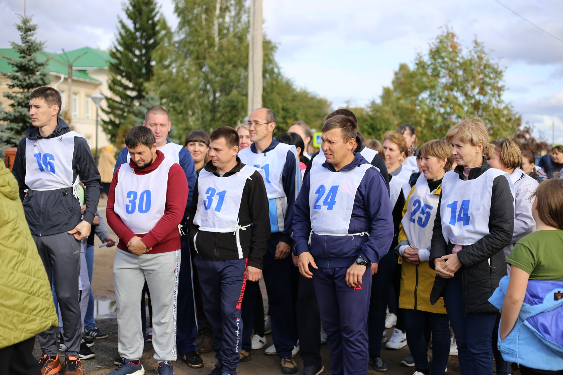 Фоторепортаж: работники предприятий и организаций Алексеевского сдают нормы ГТО