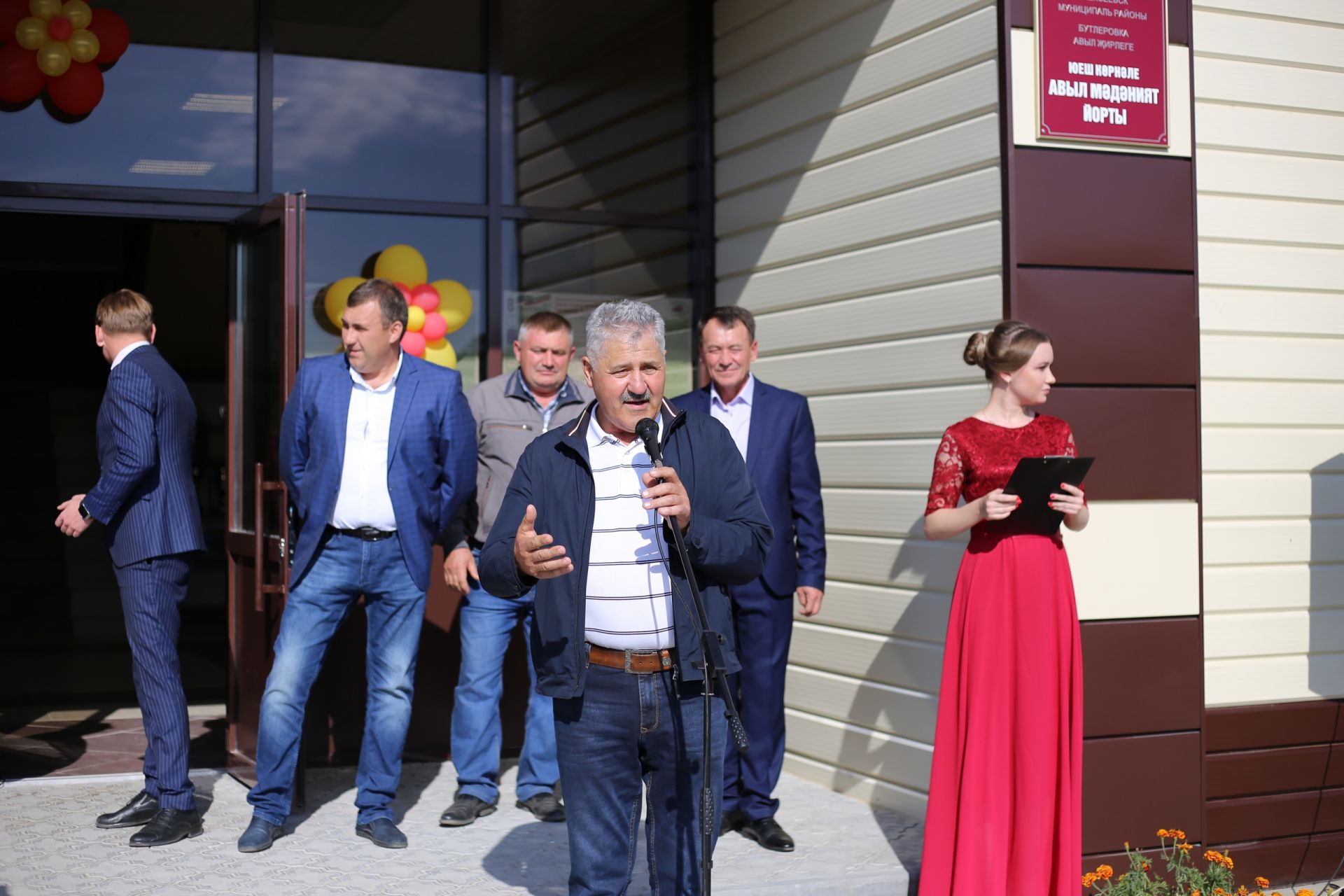 В Мокрых Курналях после капитального ремонта открылся сельский Дом культуры