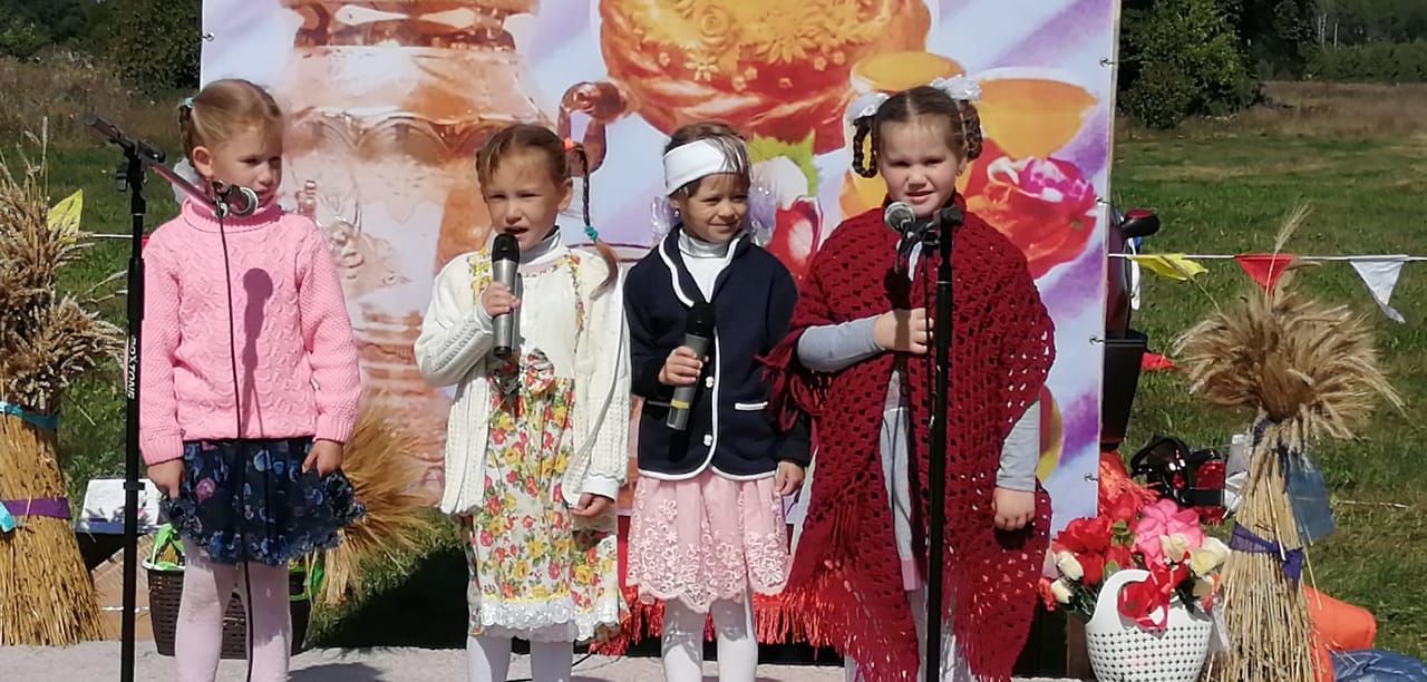 Фоторепортаж: в селе Караваево прошел престольный праздник "Третий Спас"