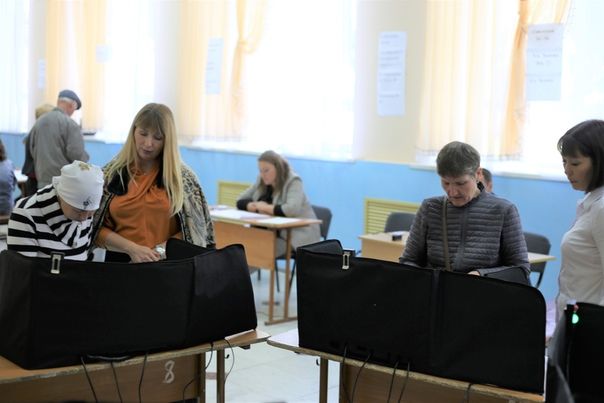 Алексеевцы выбирают депутатов Госсовета при помощи электронного голосования