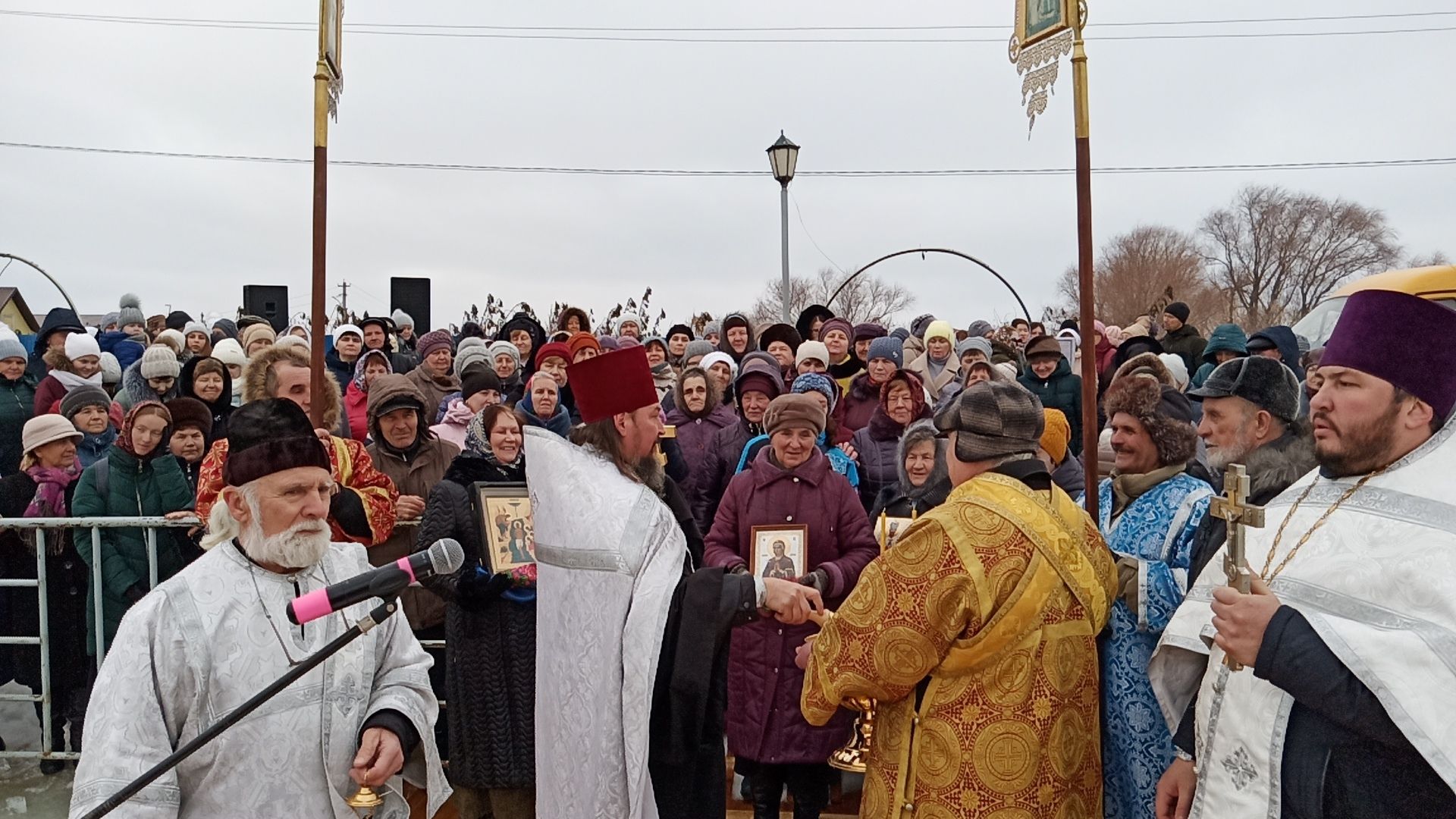 Фоторепортаж: Крещение Господне в Алексеевском