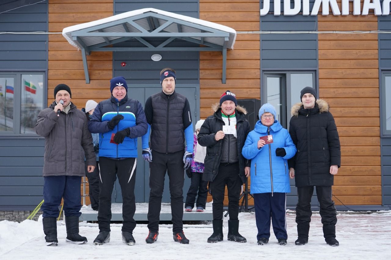 На Алексеевской лыжной базе прошел новогодний марафон среди лыжников района