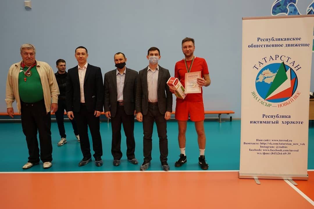 Алексеевские ветераны волейбола вошли в тройку лучших