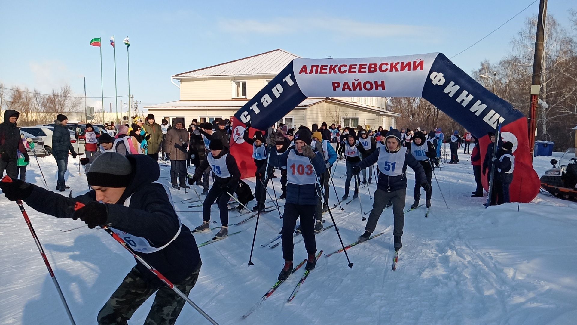 Большой фоторепортаж с "Лыжни России 2020"