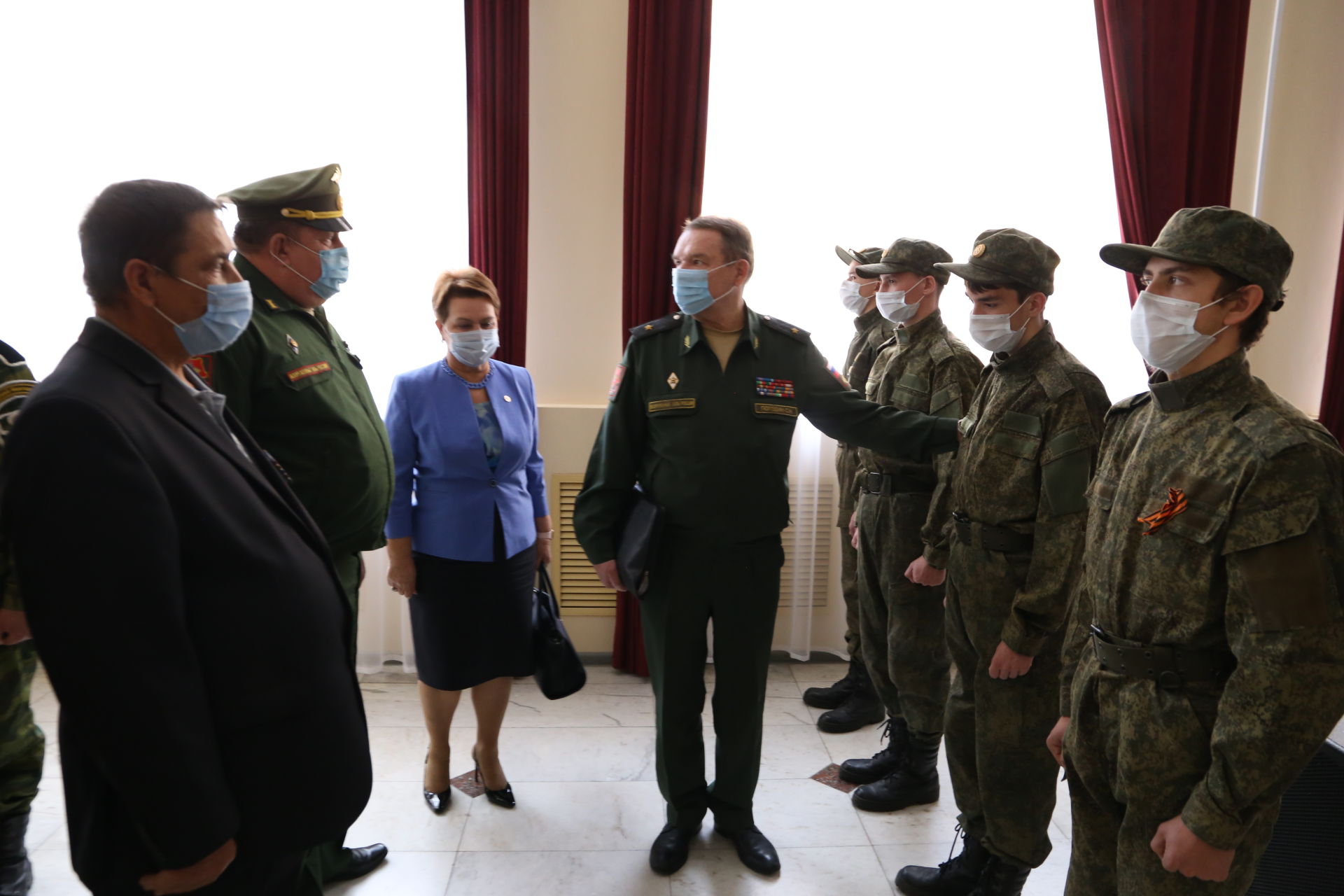 В Алексеевском с призывниками Закамья встретились военный комиссар РТ и Уполномоченный по правам человека