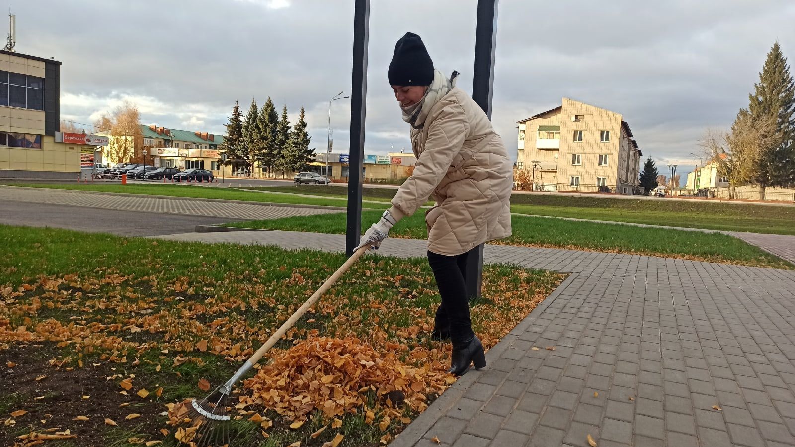 Алексеевцы активно принимают участие в уборке улиц