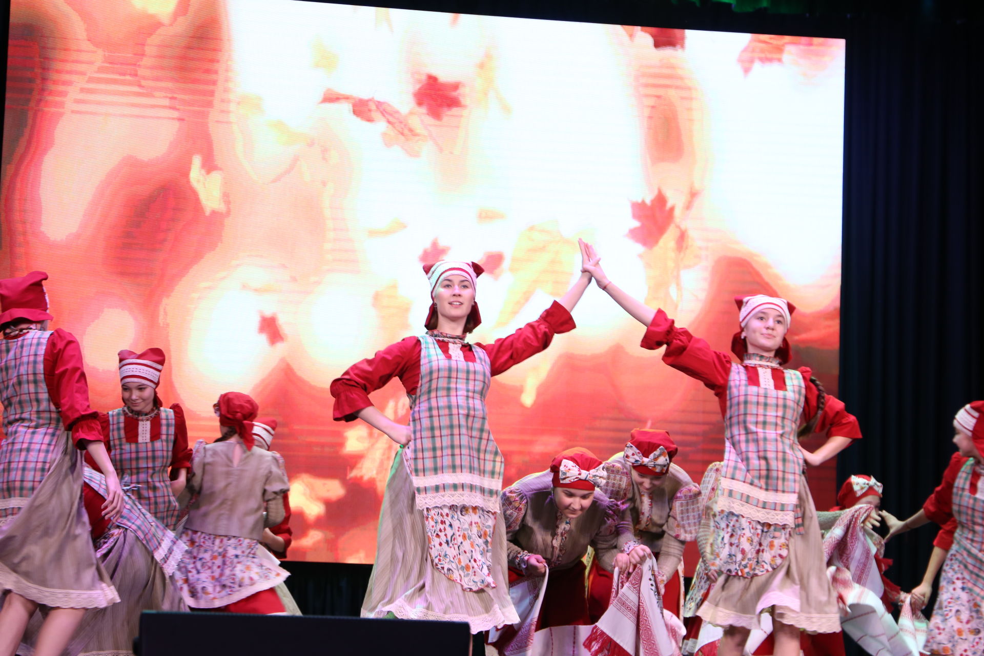 В Алексеевском прошел этно-хореографический фестиваль