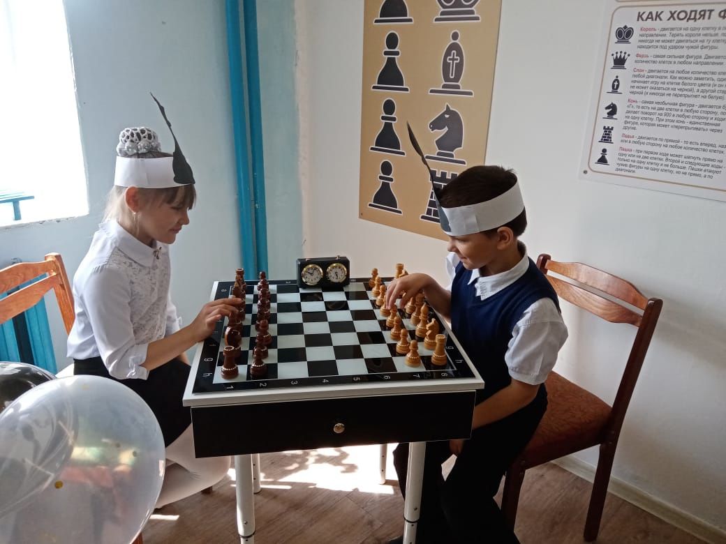 Сегодня в Краснобаранской школе в рамках национального проекта «Образование» завершилось открытие шахматных зон в районе