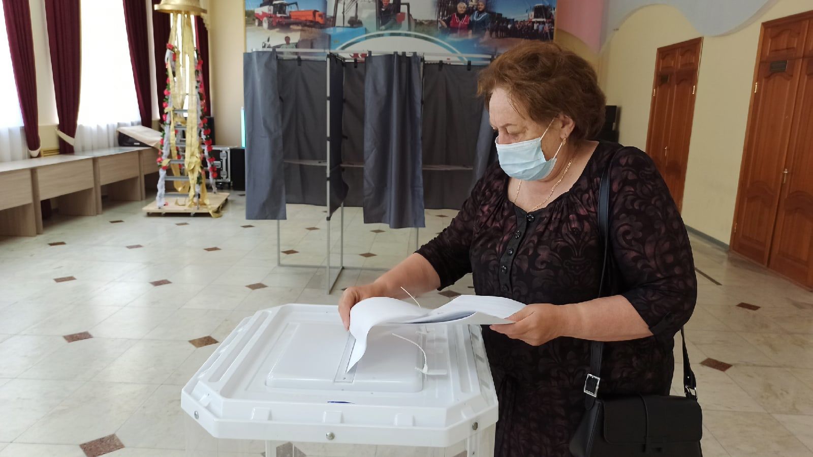 В Алексеевском районе  открылись участки для предварительного голосования