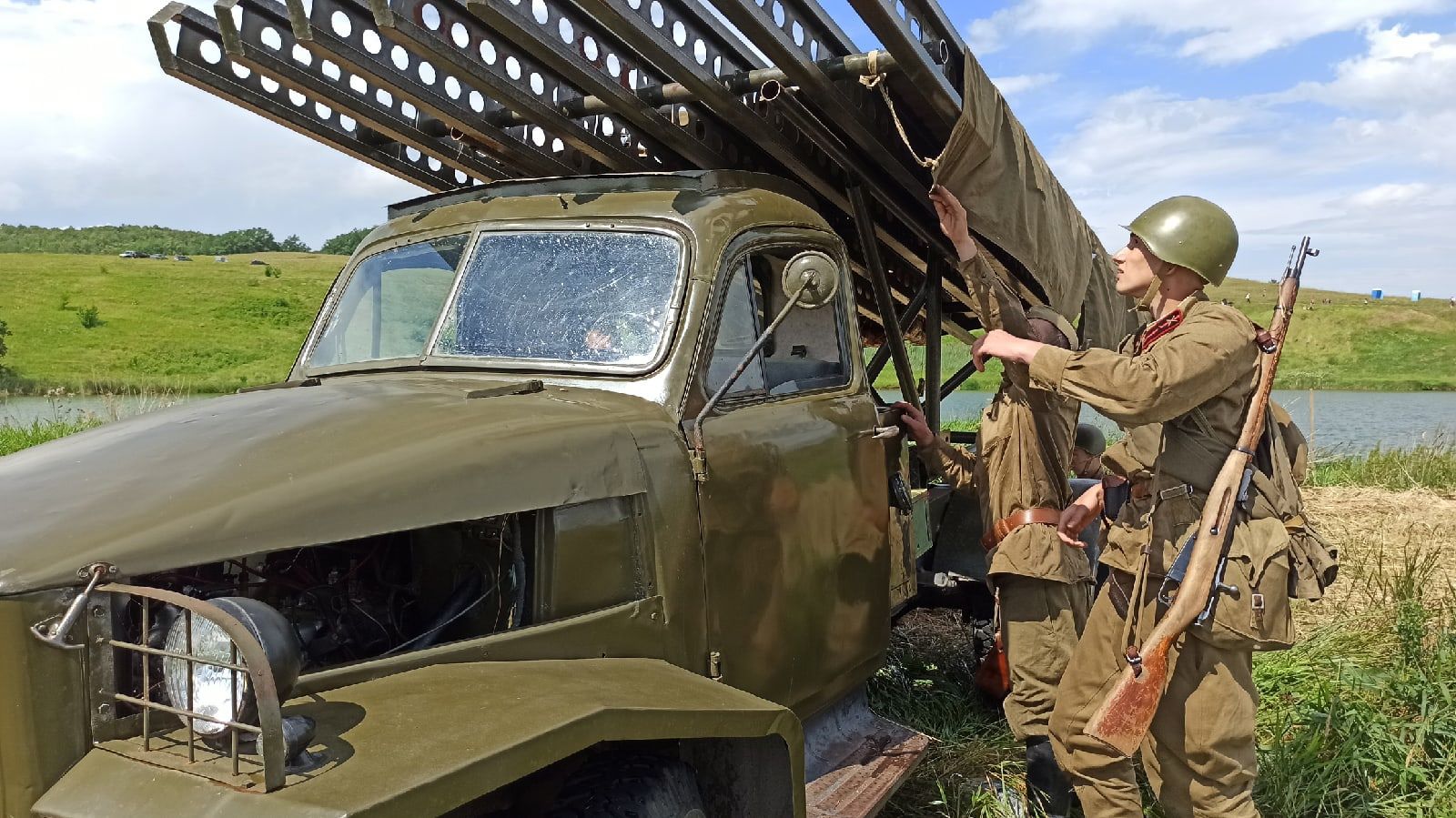 Фоторепортаж: В Алексеевском районе прошла реконструкция битвы начала войны