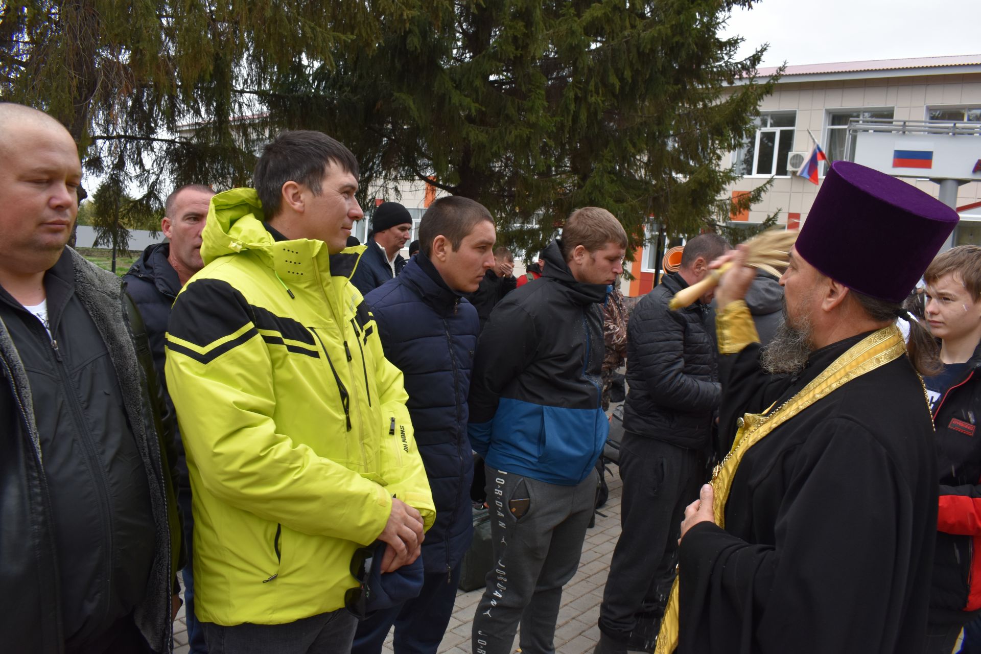 В Алексеевском проводили мобилизованных на учебный полигон