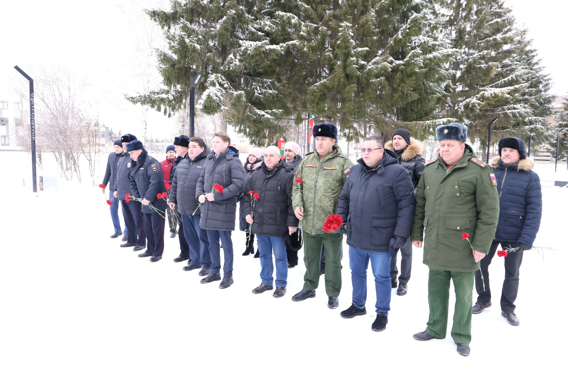 Глава Алексеевского района почтил память земляков, погибших, защищая Родину