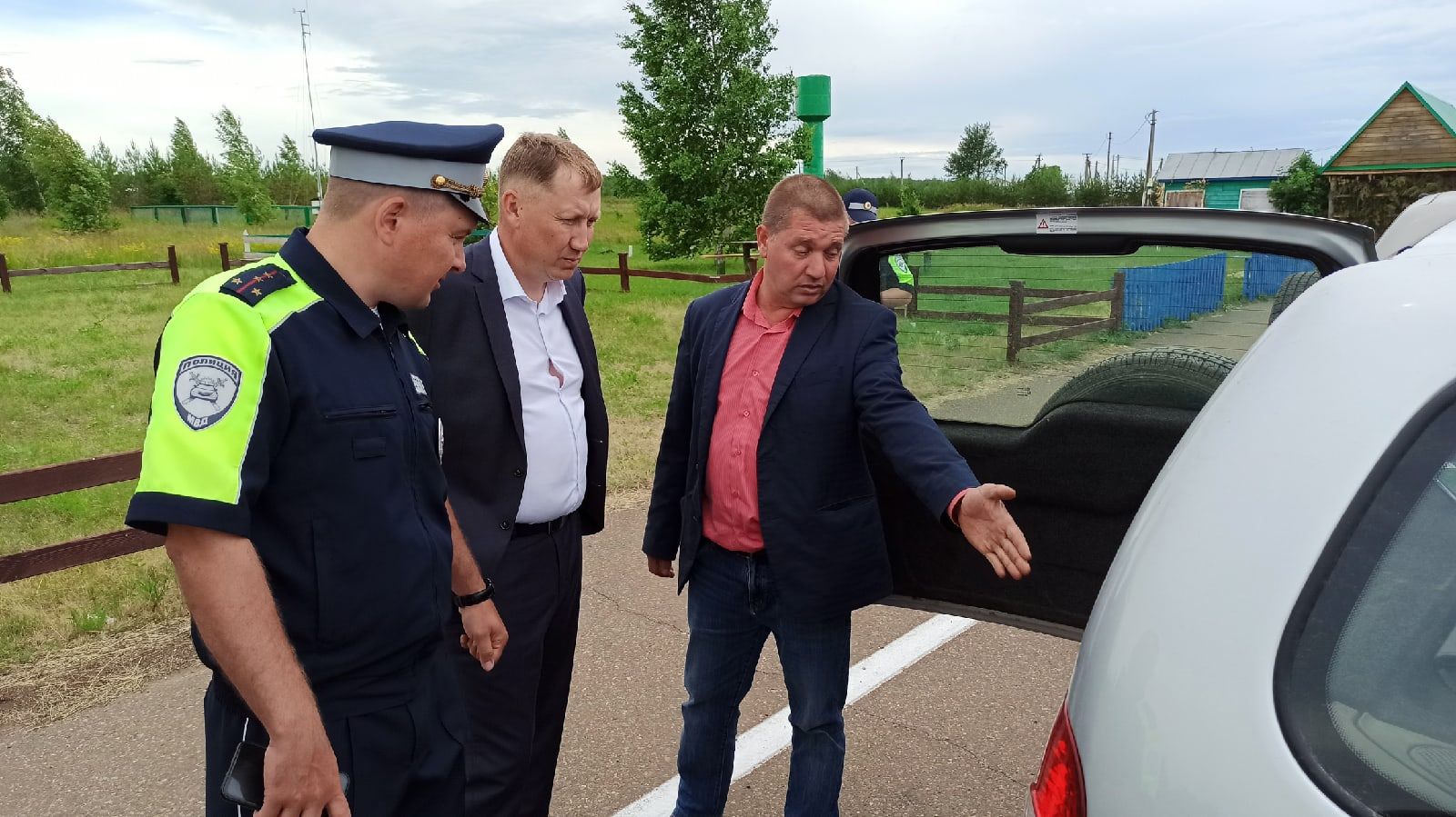 В Алексеевском районе проверили автомобили глав поселений и сотрудников исполкома
