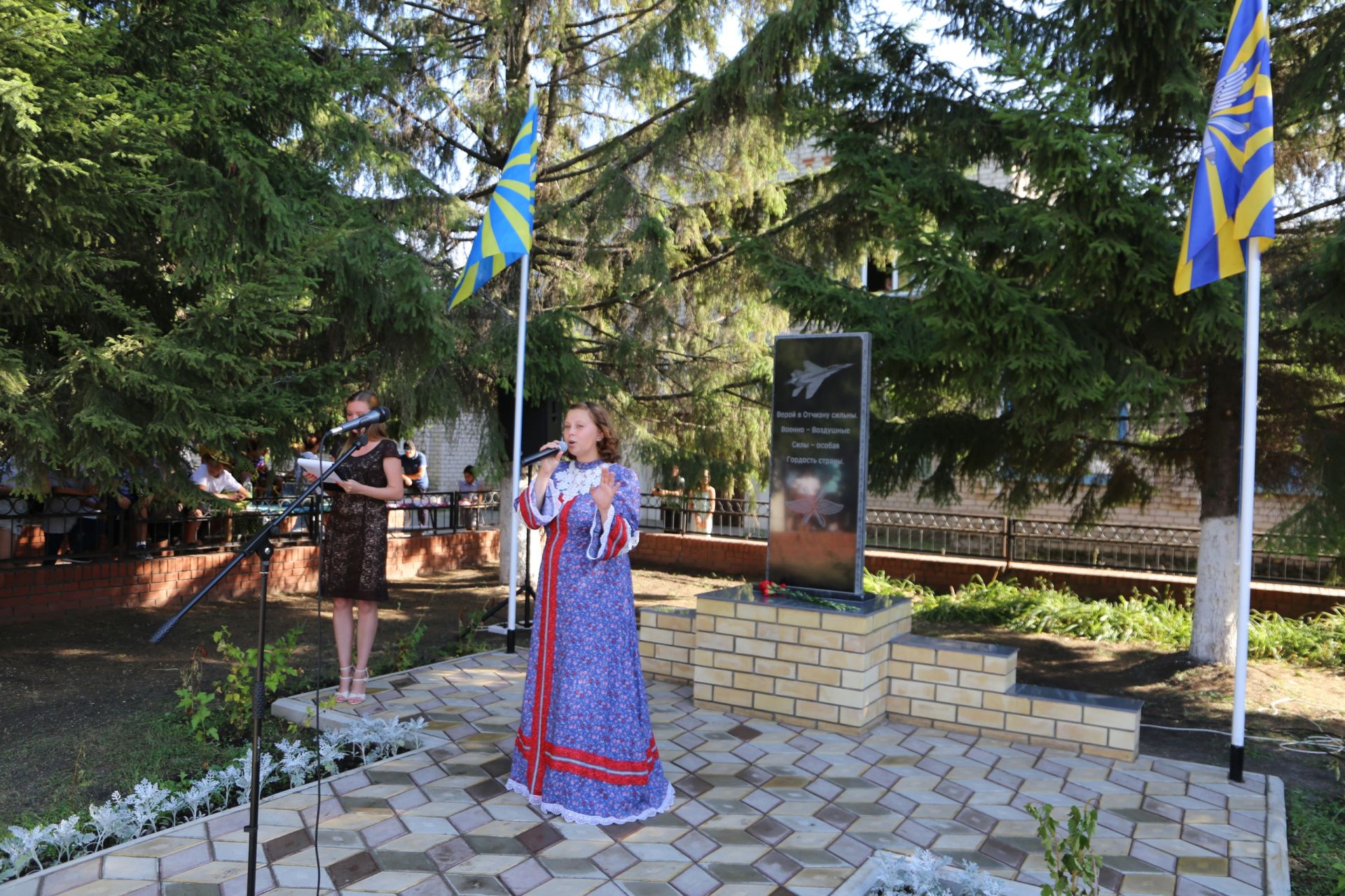 В день ВВС в Алексеевском открыли памятник летчикам