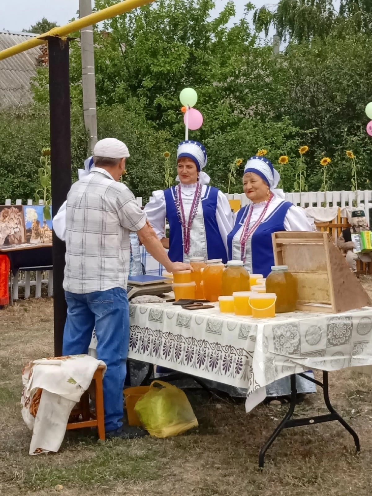 В Ялкынском поселении прошёл праздник народной песни и праздник села «С песней по жизни!»