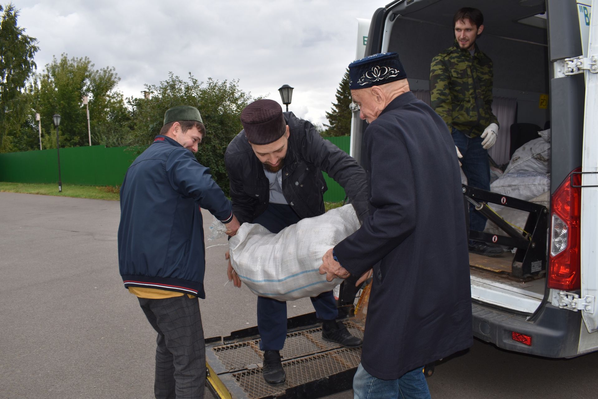 В Алексеевском собрали около 10 тонн гушр-садаки